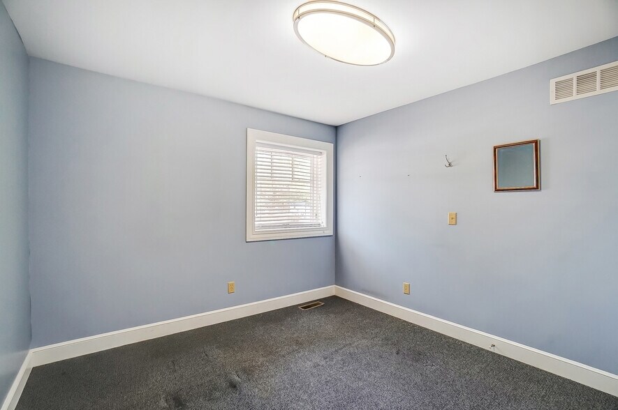 More Photos Of 4961 Cemetery Rd, Hilliard Loft Creative Space For Sale