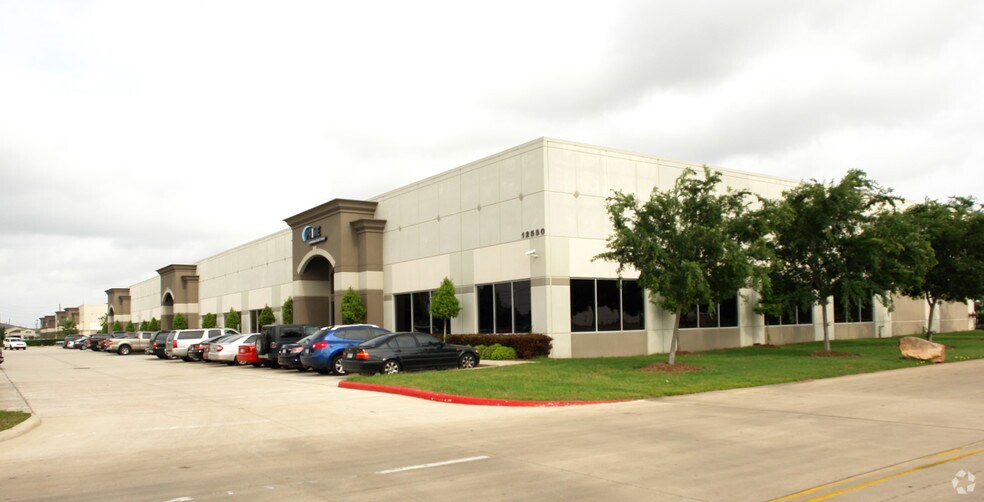 More Photos Of 12550 Reed Rd, Sugar Land Light Distribution For Lease