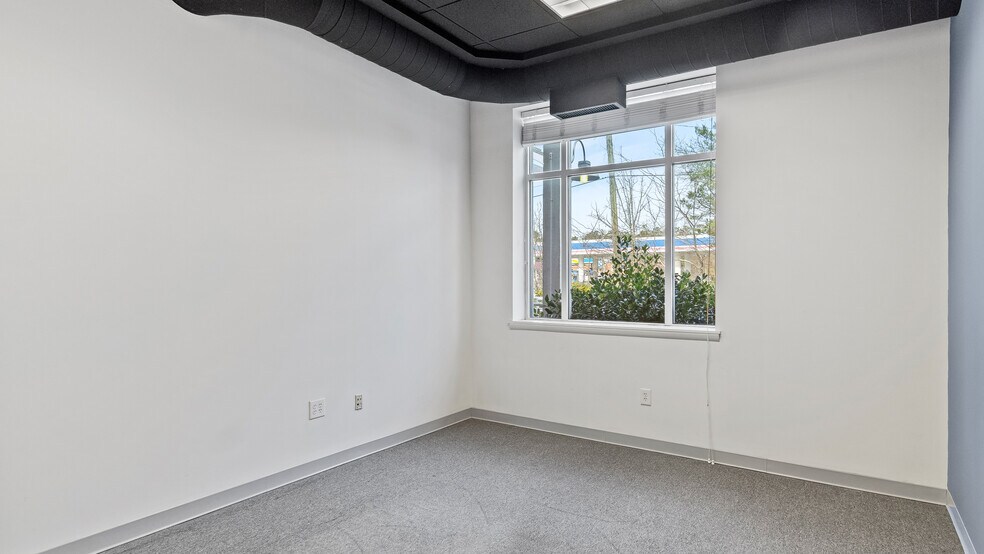 More Photos Of 514 Dabney Rd, Henderson Office For Lease