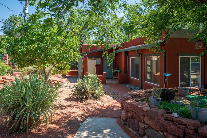 More Photos Of 110 Oak Creek Blvd, Sedona Specialty For Sale