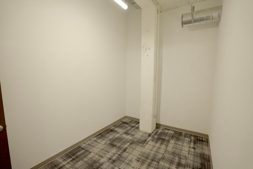 More Photos Of 1355 Palmetto St, Los Angeles Loft Creative Space For Lease