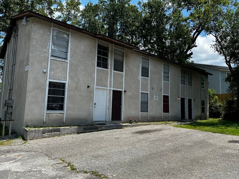 More Photos Of 2139 Aberdeen Ave, North Charleston Apartments For Sale