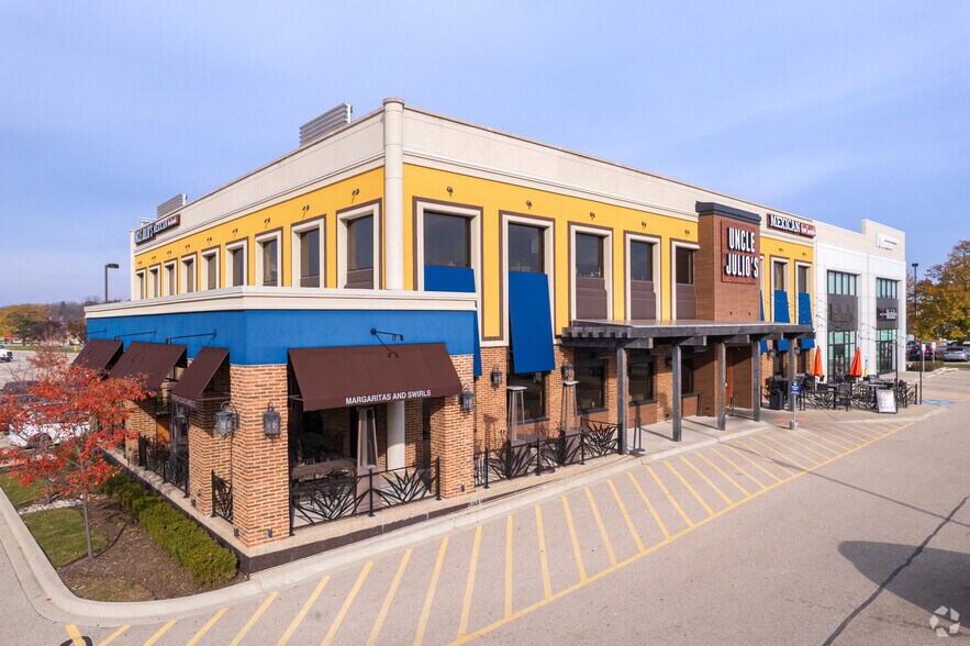 More Photos Of 850-870 N Milwaukee Ave, Vernon Hills Freestanding For Lease