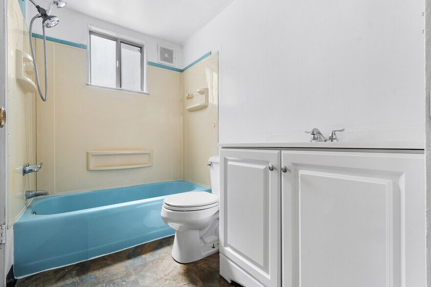 More Photos Of 552 Treeside Dr, Akron Apartments For Sale