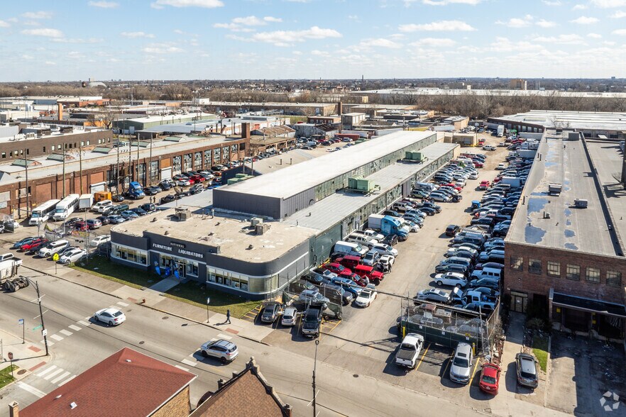 More Photos Of 2959 W 47th St, Chicago Warehouse For Lease