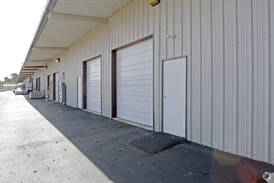 More Photos Of 5322-5478 Bleaux Ave, Springdale Unknown For Lease