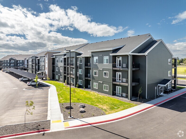 More Photos Of 3040 S South Fork Blvd, Idaho Falls Apartments For Sale