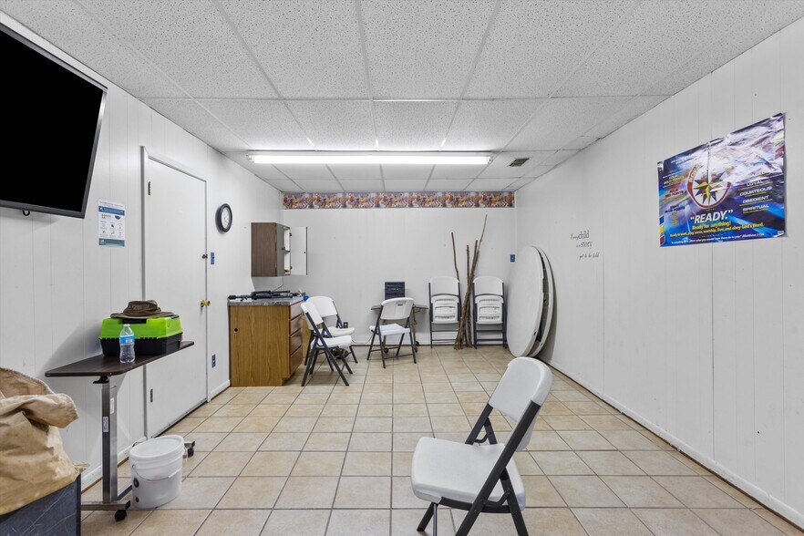 More Photos Of 201 Ragland St, Palestine Religious Facility For Sale