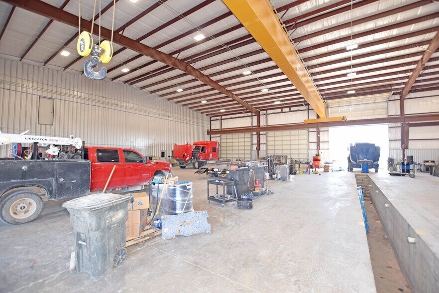 More Photos Of 2250 Dixie Blvd, Odessa Industrial For Sale