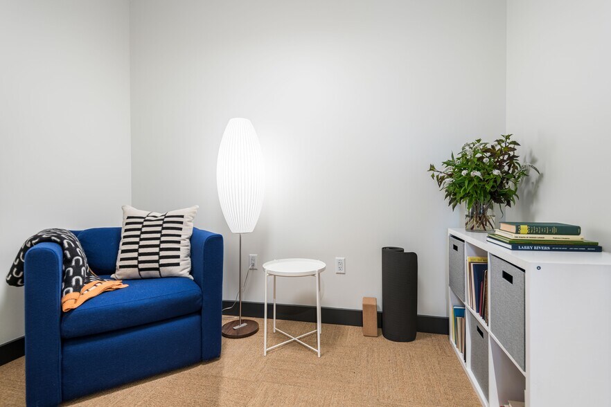 More Photos Of 1448 NW Market St, Seattle Coworking Space