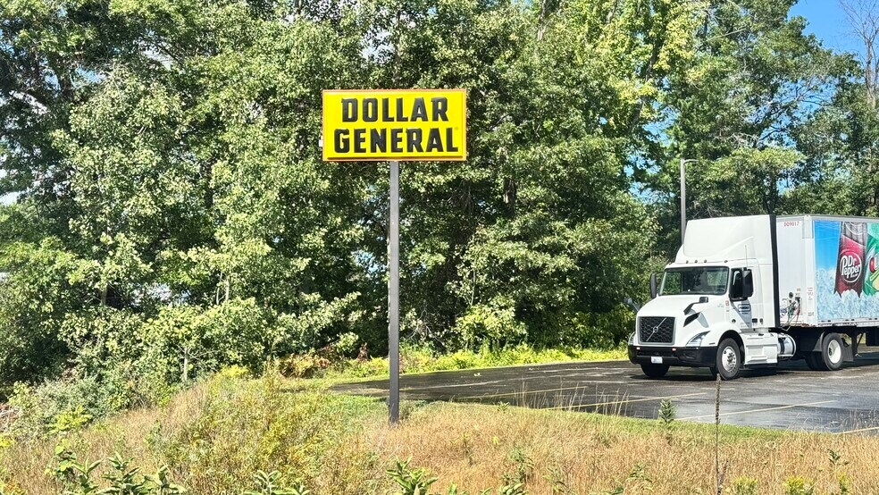 More Photos Of 2400 W Cadillac Dr, Farwell Freestanding For Sale