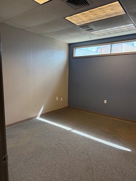 More Photos Of 4860 Clark Howell Hwy, College Park Freestanding For Lease