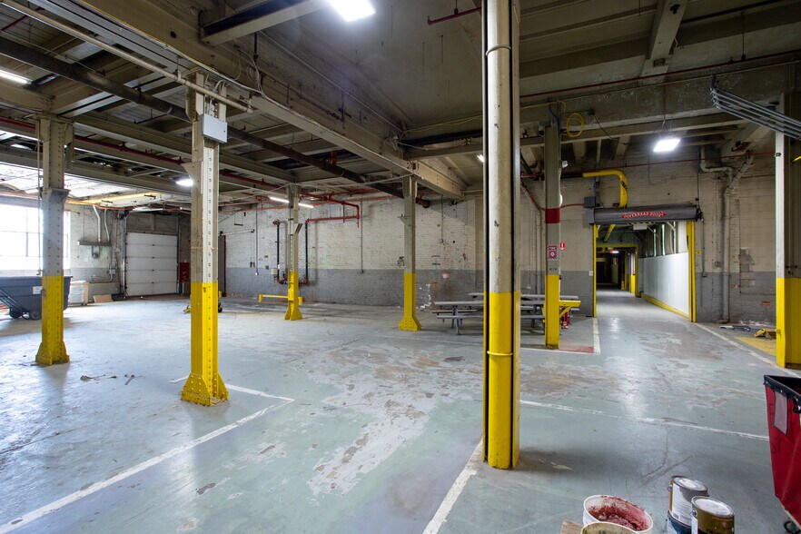 More Photos Of 125 Pecks Rd, Pittsfield Warehouse For Sale