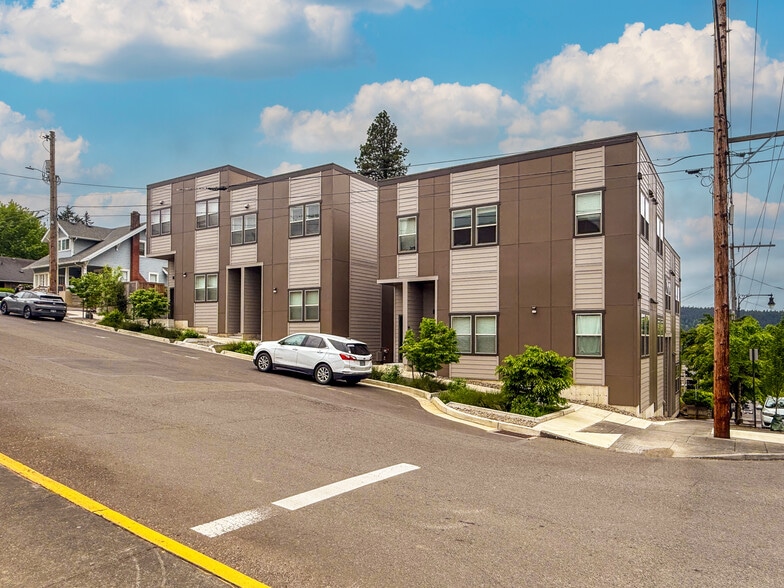 Primary Photo Of 621 Harrison St, Oregon City Multifamily For Sale