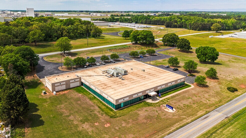 Primary Photo Of 1305 Perimeter Rd, Greenville Office For Sale