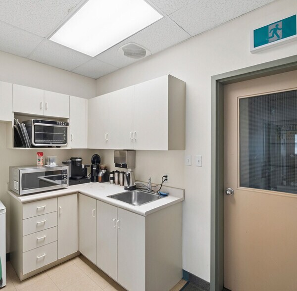 More Photos Of 101 Jacob Keffer Pky, Concord Warehouse For Lease