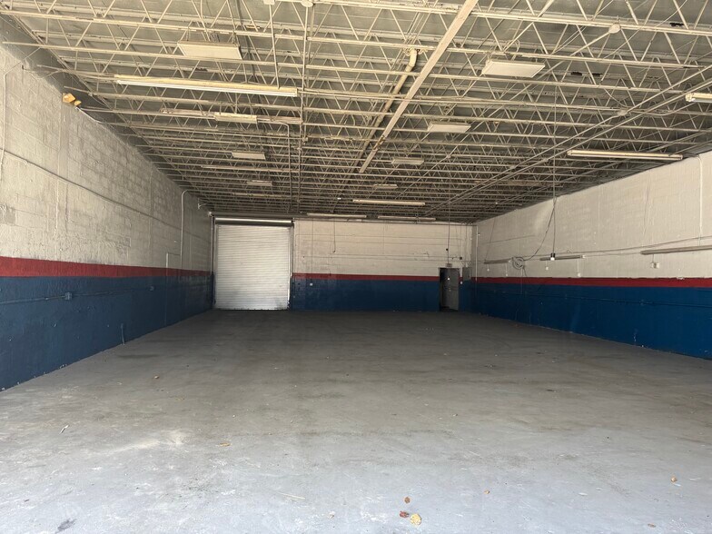 More Photos Of 809-813 NW 1st St, Fort Lauderdale Service For Lease