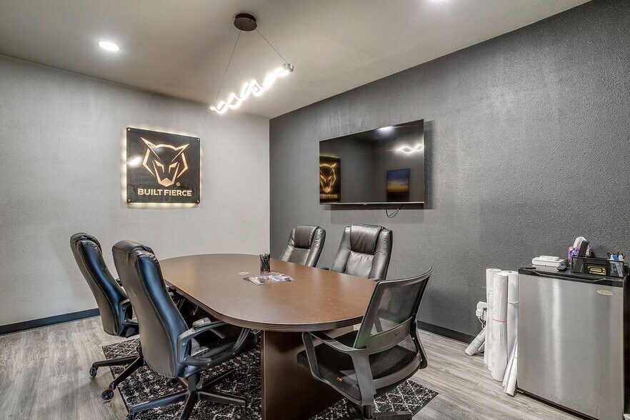 More Photos Of 9899 E Bankhead Hwy, Aledo Unknown For Lease