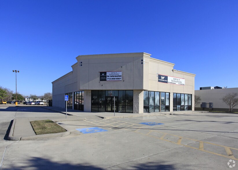 More Photos Of 1400-1438 W Fairmont Pky, La Porte Unknown For Lease