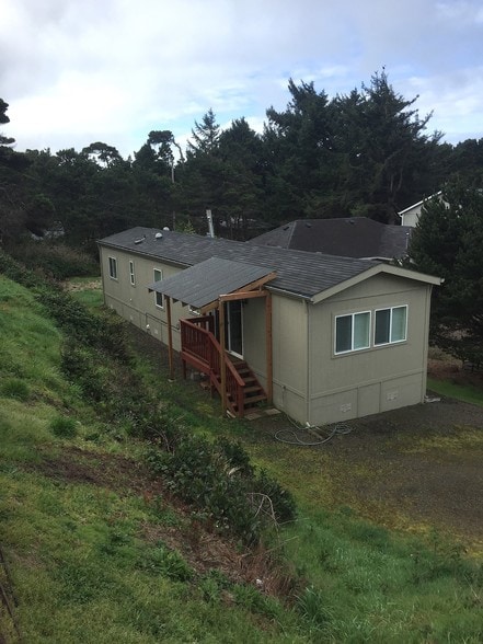 More Photos Of 88274 Rhododendron Dr, Florence Restaurant For Sale