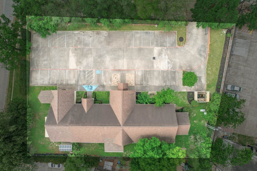 More Photos Of 11201 Steeplepark Dr, Houston Office Residential For Sale