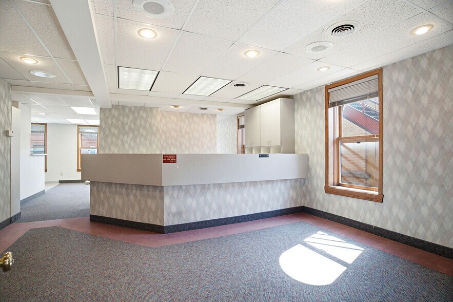 More Photos Of 210-212 Bush St, Red Wing Storefront Retail Office For Sale