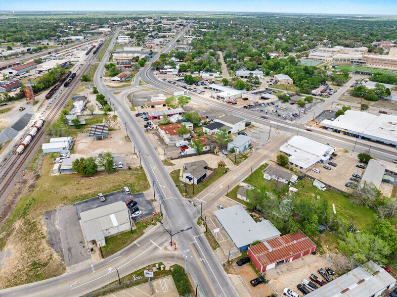 More Photos Of 1227 S College Ave, Bryan Office For Sale