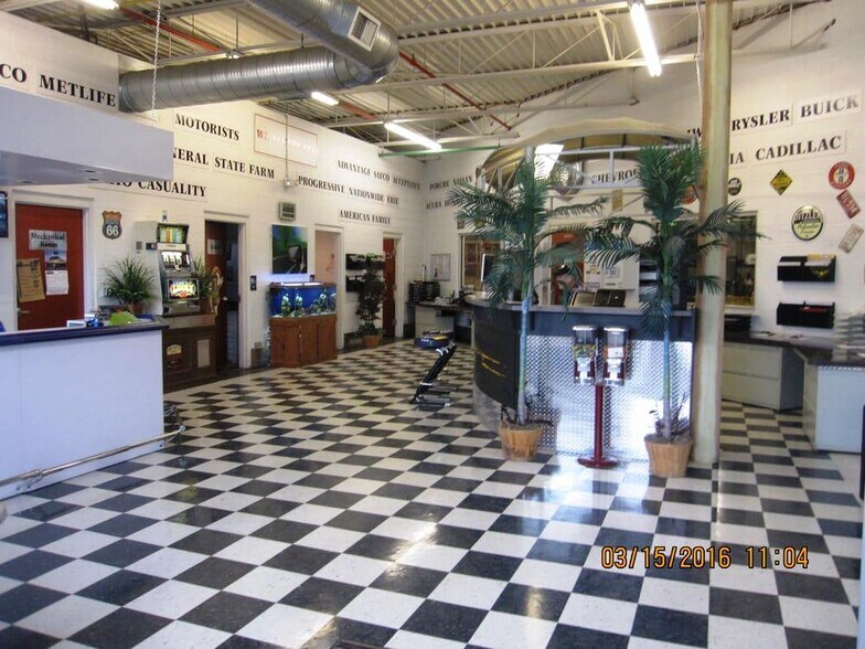 More Photos Of 17399 Broadway Ave, Maple Heights Auto Repair For Sale