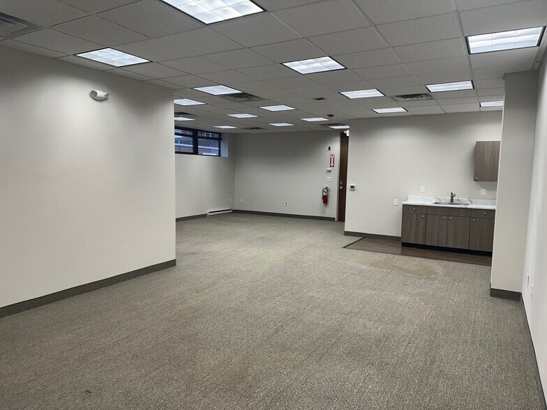 More Photos Of 235 Moore St, Hackensack Office For Lease