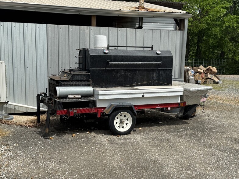 More Photos Of 125 Cypress Rd, Buchanan Restaurant For Sale