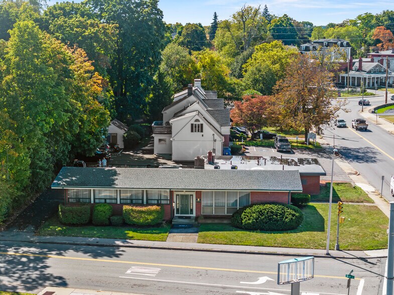 Primary Photo Of 125 High St, Taunton Office For Sale