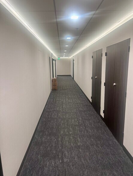 More Photos Of 9400-9414 Brighton Way, Beverly Hills Medical For Lease