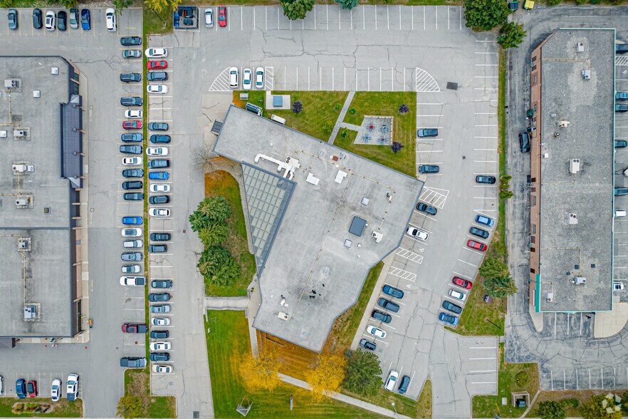 More Photos Of 370 Speedvale Ave W, Guelph Office For Lease