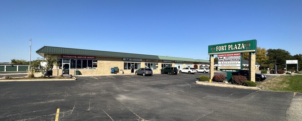 Primary Photo Of 1220 Janesville Ave, Fort Atkinson Freestanding For Lease