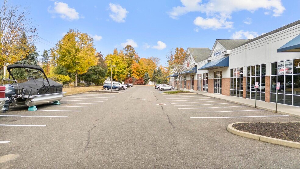 More Photos Of 507 Danbury Rd, New Milford Unknown For Lease