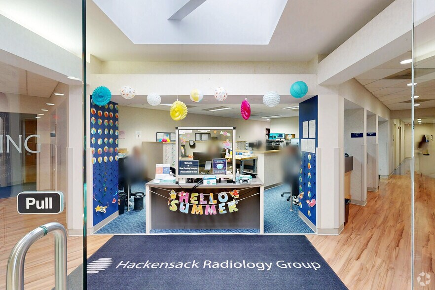 More Photos Of 555 Kinderkamack Rd, Oradell Medical For Sale