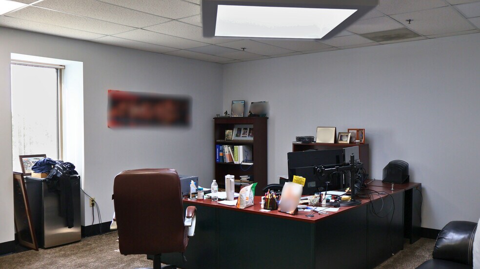 More Photos Of 6405 Flank Dr, Harrisburg Office For Sale