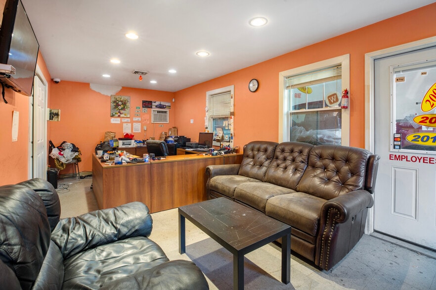 More Photos Of 15 N White St, Poughkeepsie Warehouse For Sale