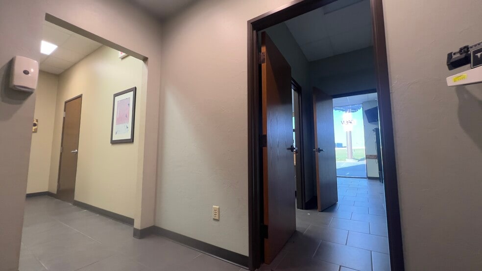 More Photos Of 1317 SE 44th St, Oklahoma City Freestanding For Lease