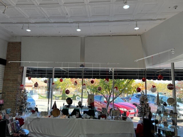 More Photos Of 148 S Moore St, Sanford Restaurant For Lease