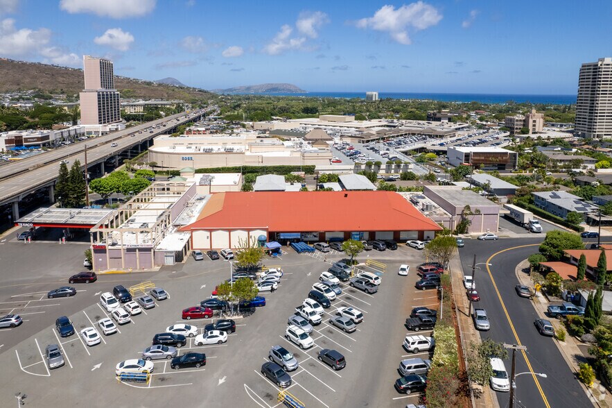 1173 21st Ave, Honolulu, HI 96816 Retail For Lease