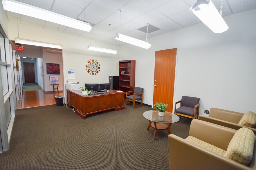More Photos Of 200 S River Market Ave, Little Rock Office For Lease