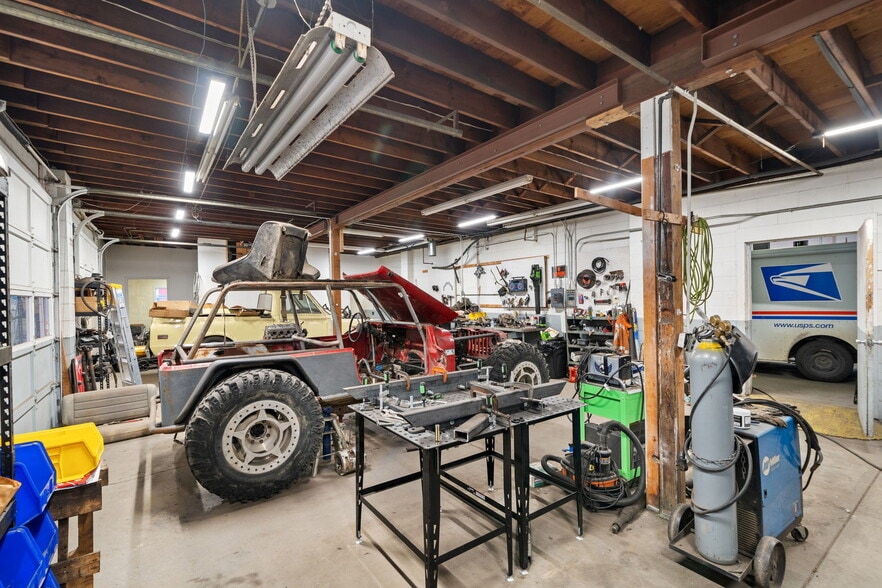 More Photos Of 209 S Sequim Ave, Sequim General Retail For Lease