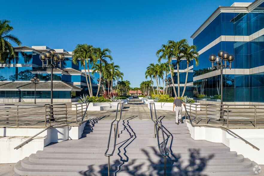 More Photos Of 7284 W Palmetto Park Rd, Boca Raton Coworking Space