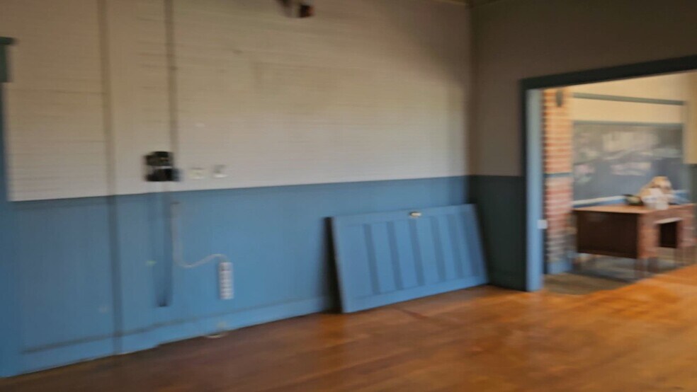 Primary Photo Of 985 White Oak Rd, Fredericksburg Specialty For Sale