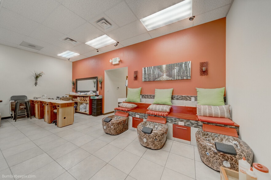 More Photos Of 118 E Lake St, Medical Lake Storefront Retail Office For Sale