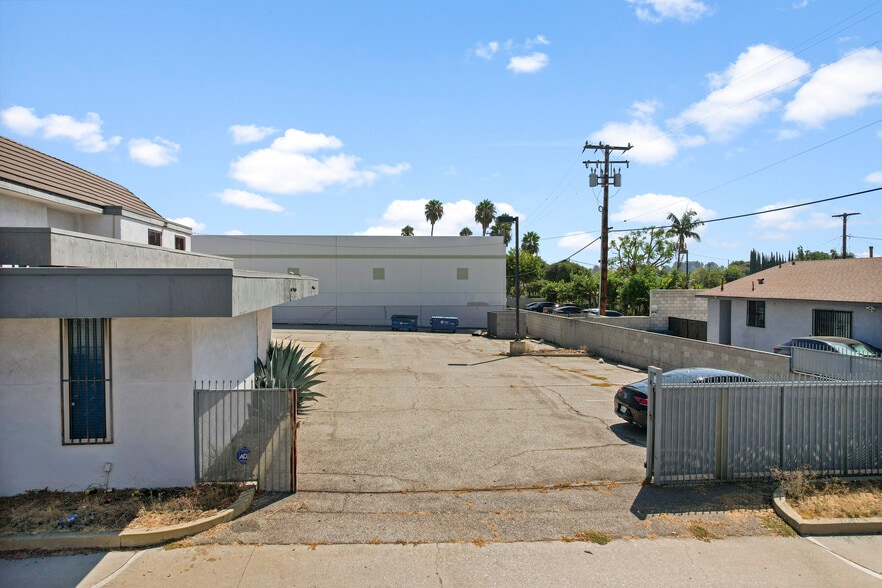 More Photos Of 2350 W Valley Blvd, Alhambra Loft Creative Space For Lease