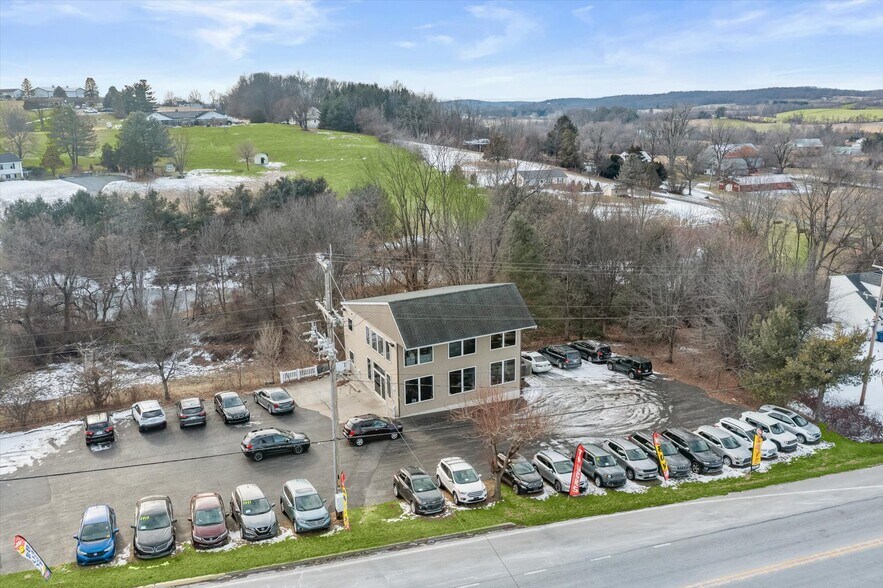 More Photos Of 4028 Hanover Pike, Manchester Auto Repair For Sale