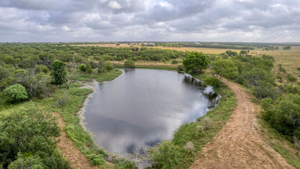 More Photos Of 2538 County Road 223, Floresville Land For Sale