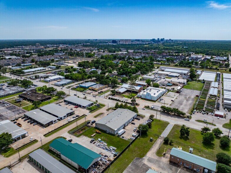 More Photos Of 1440 Brittmoore Rd, Houston Storefront For Lease